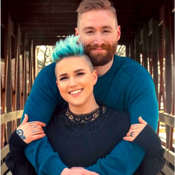 Meet your Posher, Beki - Picture 1 of 1